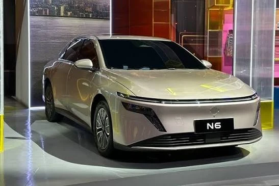 کفپوش چرمی نیسان ان6 (N6)